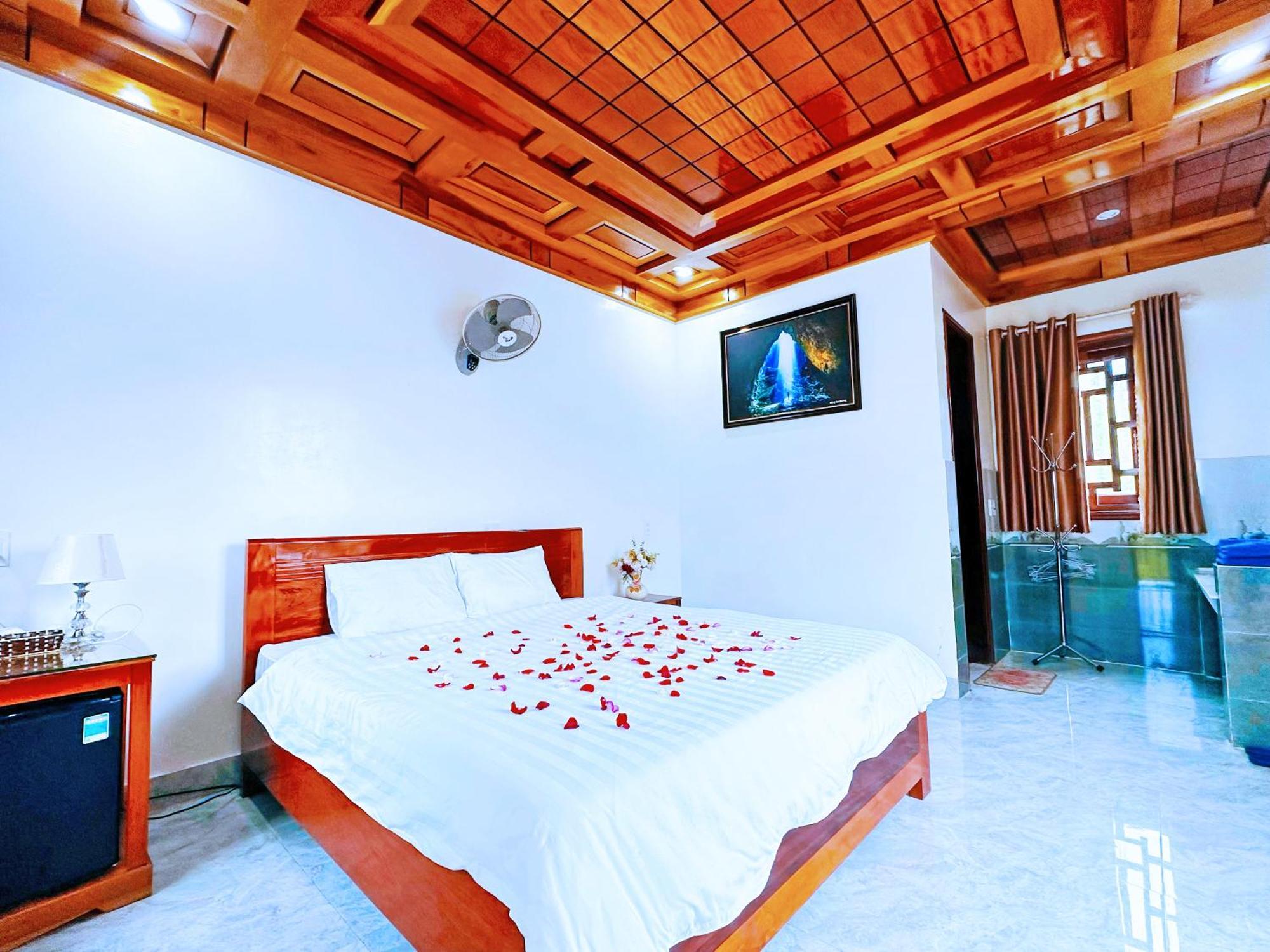 The Hill Villas Phong Nha Bagian luar foto